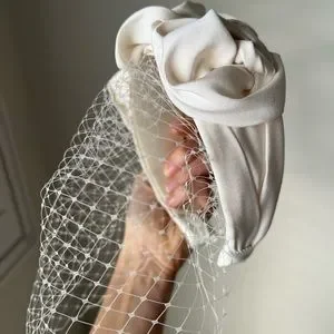 NEW, NEVER WORN Jennifer Behr Eden Voilette Headband / Birdcage Veil Eden Voilette Headband -- Cream – Jennifer Behr LLC main image 3